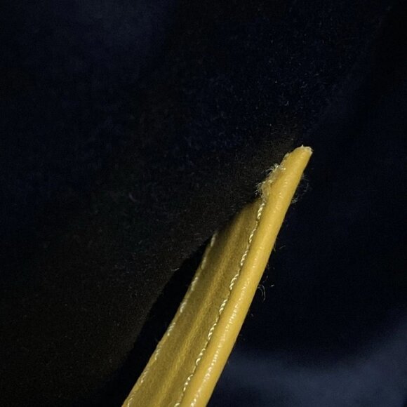 miumiu - Dark yellow Leather Shoulder Bag 729-080825 - Picture 13 of 14